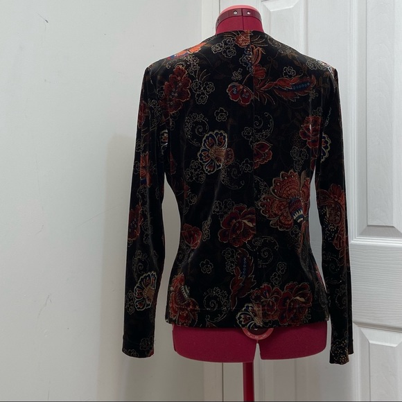 Cold water velvet floral buttons front jacket rhinestone buttons. Size S. Used. - Picture 6 of 7
